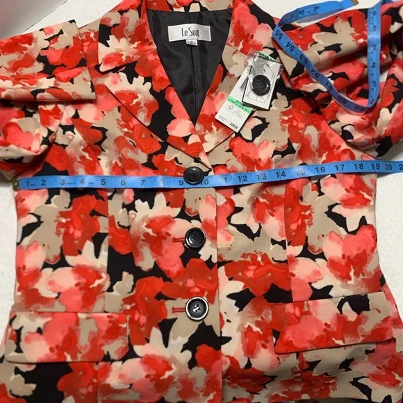 Le Suit pink, red, and Black Floral Blazer and skirt set women’s size 8 NWT - Picture 12 of 17